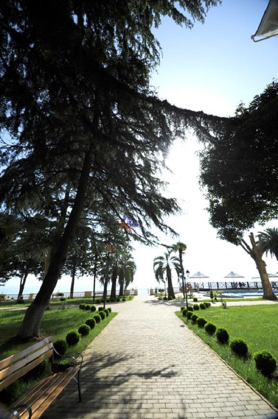 Lazurniy Bereg Hotel Gagra Luaran gambar