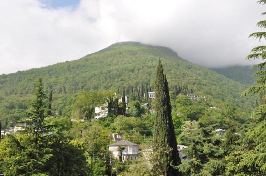 Lazurniy Bereg Hotel Gagra Luaran gambar
