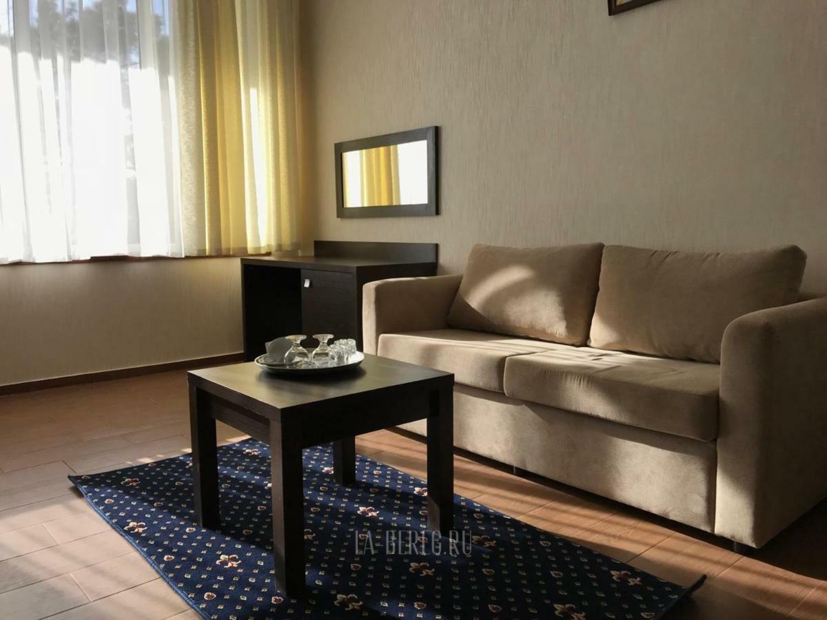 Lazurniy Bereg Hotel Gagra Luaran gambar